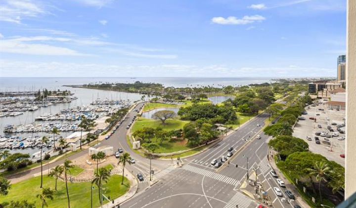 1600 Ala Moana Boulevard,Honolulu,Hawaii,96815,2 Bedrooms Bedrooms,2 BathroomsBathrooms,Condo/Townhouse,Ala Moana,19,19357654