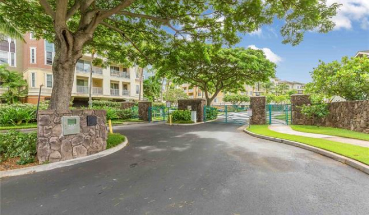 520 Lunalilo Home Road,Honolulu,Hawaii,96825,2 Bedrooms Bedrooms,2 BathroomsBathrooms,Condo/Townhouse,Lunalilo Home,2,18190028