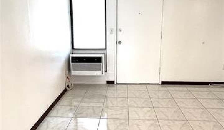 2860 Waialae Avenue,Honolulu,Hawaii,96826,1 Bedroom Bedrooms,1 BathroomBathrooms,Condo/Townhouse,Waialae,1,18191209