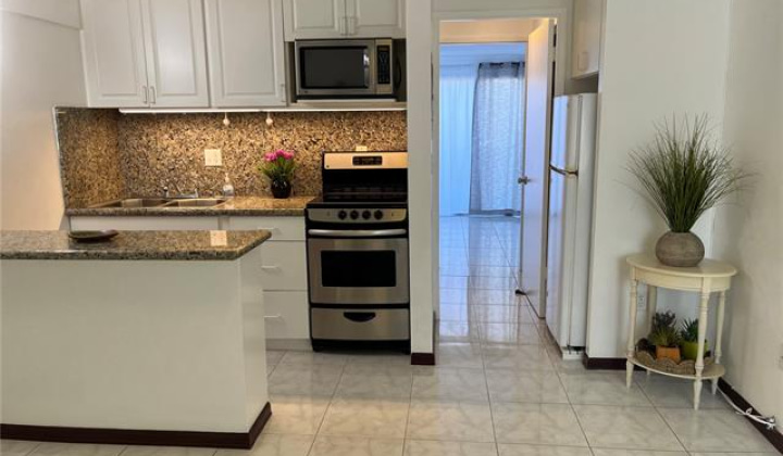 2860 Waialae Avenue,Honolulu,Hawaii,96826,1 Bedroom Bedrooms,1 BathroomBathrooms,Condo/Townhouse,Waialae,1,18191209