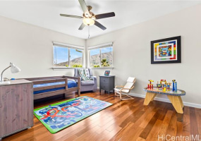 1000 Kaolo Street,Honolulu,Hawaii,96825,5 ベッドルーム ベッドルーム,3 バスルームバスルーム,一戸建て,Kaolo,18640514