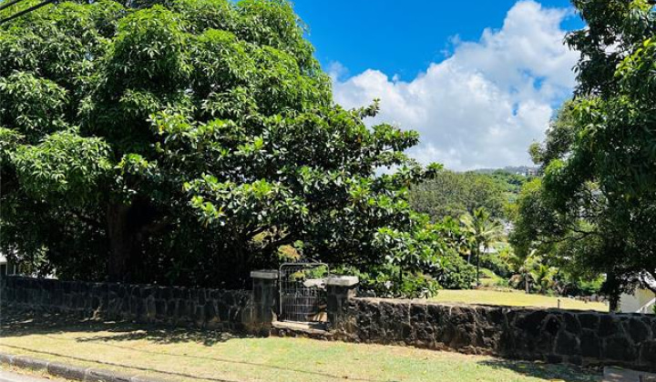 322 Auwaiolimu Street,Honolulu,Hawaii,96813,5 ベッドルーム ベッドルーム,3 バスルームバスルーム,一戸建て,Auwaiolimu,18191352
