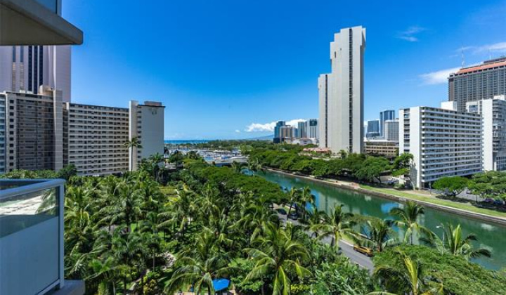 1551 Ala Wai Boulevard,Honolulu,Hawaii,96815,2 ベッドルーム ベッドルーム,2 バスルームバスルーム,コンド / タウンハウス,Ala Wai,8,18640931