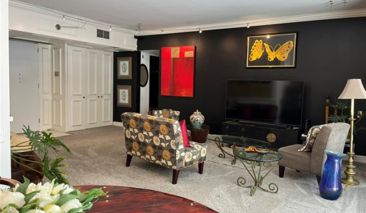 4999 Kahala Avenue,Honolulu,Hawaii,96816,2 Bedrooms Bedrooms,2 BathroomsBathrooms,Condo/Townhouse,Kahala,2,18191364