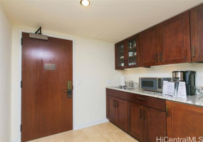 223 Saratoga Road,Honolulu,Hawaii,96815,1 BathroomBathrooms,Condo/Townhouse,Saratoga,19,18191694