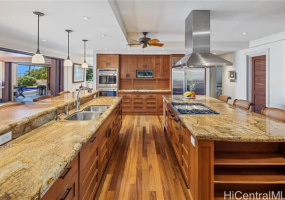 4901D Kalanianaole Highway,Honolulu,Hawaii,96821,2 ベッドルーム ベッドルーム,3 バスルームバスルーム,一戸建て,Kalanianaole,18192004