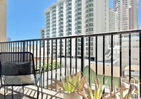 2470 Kalakaua Avenue,Honolulu,Hawaii,96815,2 Bedrooms Bedrooms,2 BathroomsBathrooms,Condo/Townhouse,Kalakaua,40,17737525