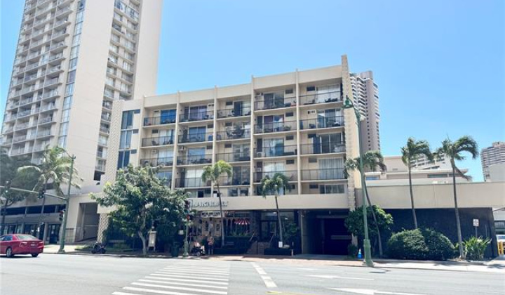 1911 Kalakaua Avenue,Honolulu,Hawaii,96815,1 Bedroom Bedrooms,1 BathroomBathrooms,Condo/Townhouse,Kalakaua,5,18641899