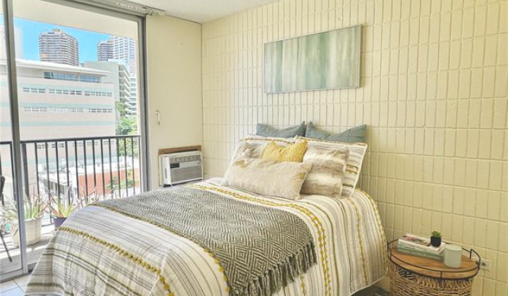 1911 Kalakaua Avenue,Honolulu,Hawaii,96815,1 Bedroom Bedrooms,1 BathroomBathrooms,Condo/Townhouse,Kalakaua,5,18641899