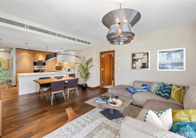 1555 Kapiolani Boulevard,Honolulu,Hawaii,96814,2 Bedrooms Bedrooms,2 BathroomsBathrooms,Condo/Townhouse,Kapiolani,22,18192474