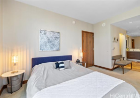 1555 Kapiolani Boulevard,Honolulu,Hawaii,96814,2 Bedrooms Bedrooms,2 BathroomsBathrooms,Condo/Townhouse,Kapiolani,22,18192474