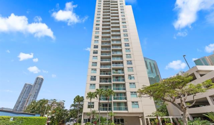 1133 Waimanu Street,Honolulu,Hawaii,96814,2 ベッドルーム ベッドルーム,1 バスルームバスルーム,コンド / タウンハウス,Waimanu,8,19360797