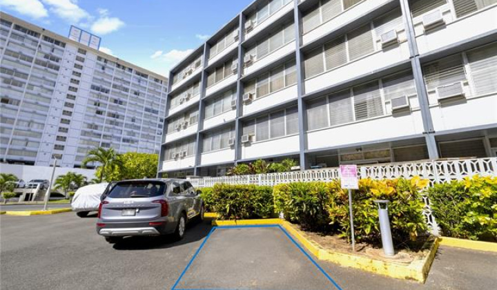 1550 Rycroft Street,Honolulu,Hawaii,96814,1 Bedroom Bedrooms,1 BathroomBathrooms,Condo/Townhouse,Rycroft,1,18194746
