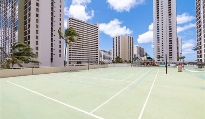 201 Ohua Avenue,Honolulu,Hawaii,96815,1 Bedroom Bedrooms,1 BathroomBathrooms,Condo/Townhouse,Ohua,6,19383286