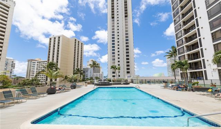 201 Ohua Avenue,Honolulu,Hawaii,96815,1 Bedroom Bedrooms,1 BathroomBathrooms,Condo/Townhouse,Ohua,6,19383286