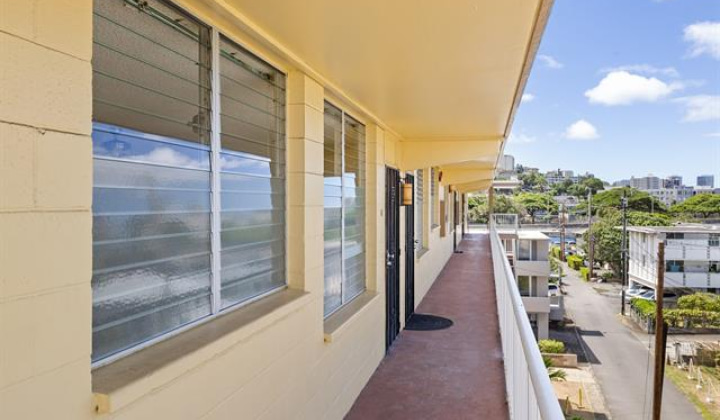 24 Hialoa Street,Honolulu,Hawaii,96817,2 Bedrooms Bedrooms,1 BathroomBathrooms,Condo/Townhouse,Hialoa,4,18195682