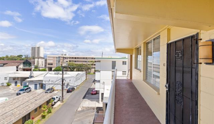 24 Hialoa Street,Honolulu,Hawaii,96817,2 Bedrooms Bedrooms,1 BathroomBathrooms,Condo/Townhouse,Hialoa,4,18195682