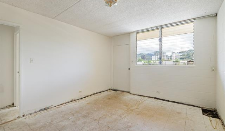 24 Hialoa Street,Honolulu,Hawaii,96817,2 Bedrooms Bedrooms,1 BathroomBathrooms,Condo/Townhouse,Hialoa,4,18195682