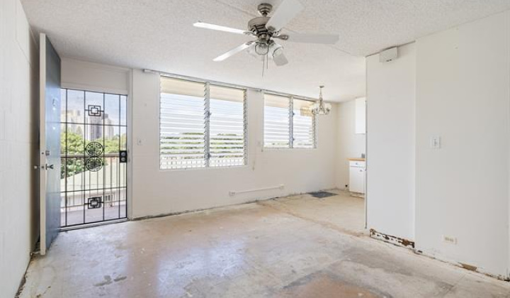24 Hialoa Street,Honolulu,Hawaii,96817,2 Bedrooms Bedrooms,1 BathroomBathrooms,Condo/Townhouse,Hialoa,4,18195682