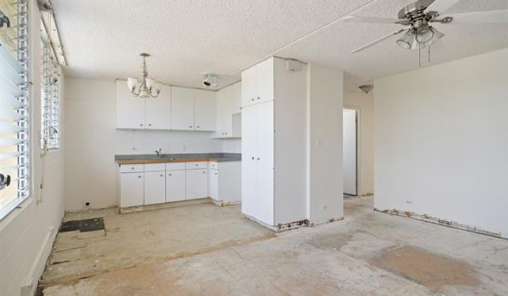 24 Hialoa Street,Honolulu,Hawaii,96817,2 Bedrooms Bedrooms,1 BathroomBathrooms,Condo/Townhouse,Hialoa,4,18195682