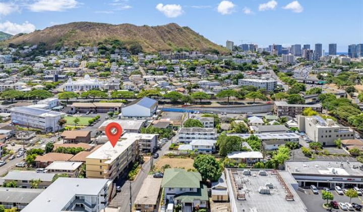 24 Hialoa Street,Honolulu,Hawaii,96817,2 Bedrooms Bedrooms,1 BathroomBathrooms,Condo/Townhouse,Hialoa,4,18195682
