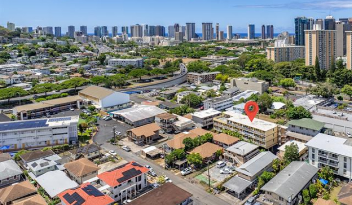24 Hialoa Street,Honolulu,Hawaii,96817,2 Bedrooms Bedrooms,1 BathroomBathrooms,Condo/Townhouse,Hialoa,4,18195682