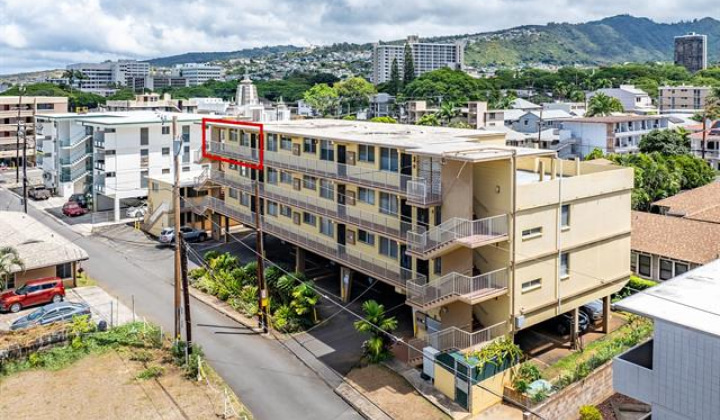 24 Hialoa Street,Honolulu,Hawaii,96817,2 Bedrooms Bedrooms,1 BathroomBathrooms,Condo/Townhouse,Hialoa,4,18195682