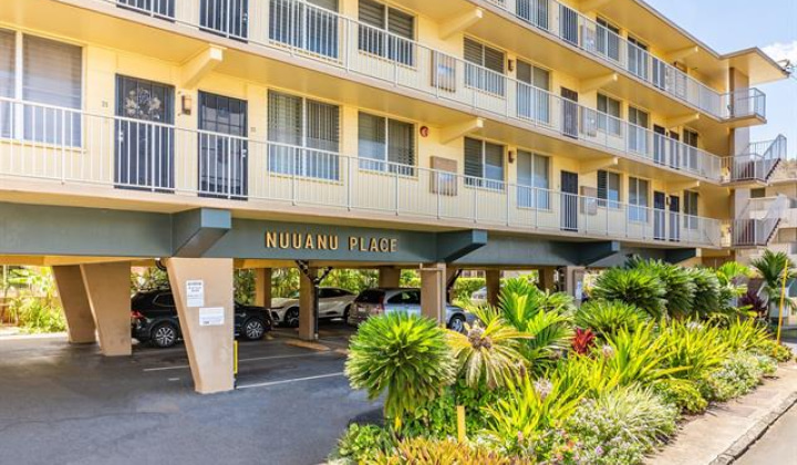 24 Hialoa Street,Honolulu,Hawaii,96817,2 Bedrooms Bedrooms,1 BathroomBathrooms,Condo/Townhouse,Hialoa,4,18195682