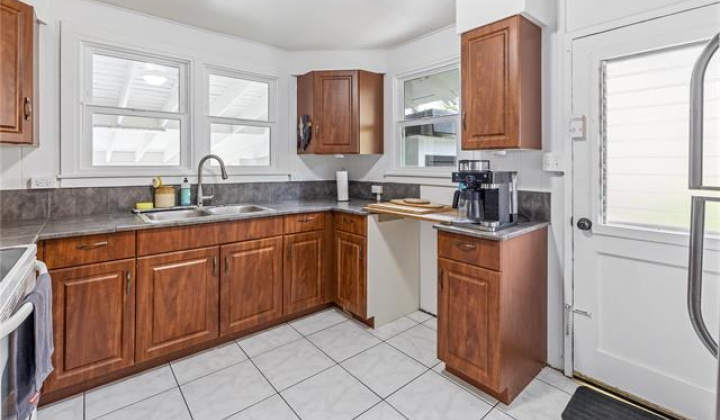 335B Manono Street,Kailua,Hawaii,96734,5 Bedrooms Bedrooms,4 BathroomsBathrooms,Single family,Manono,18195815
