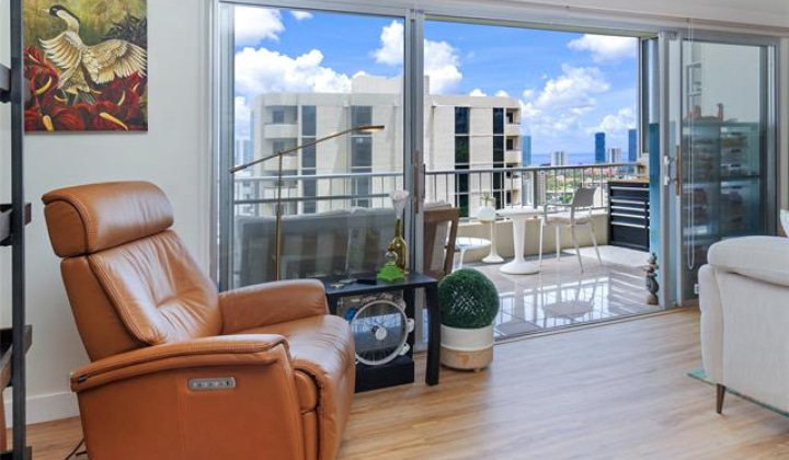 999 Wilder Avenue,Honolulu,Hawaii,96822,2 ベッドルーム ベッドルーム,2 バスルームバスルーム,コンド / タウンハウス,Wilder,5,18196904