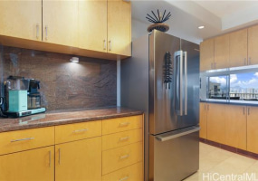 999 Wilder Avenue,Honolulu,Hawaii,96822,2 ベッドルーム ベッドルーム,2 バスルームバスルーム,コンド / タウンハウス,Wilder,5,18196904