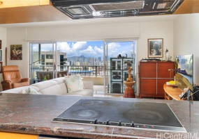 999 Wilder Avenue,Honolulu,Hawaii,96822,2 ベッドルーム ベッドルーム,2 バスルームバスルーム,コンド / タウンハウス,Wilder,5,18196904