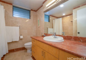 999 Wilder Avenue,Honolulu,Hawaii,96822,2 ベッドルーム ベッドルーム,2 バスルームバスルーム,コンド / タウンハウス,Wilder,5,18196904