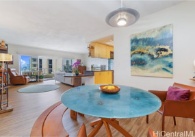 999 Wilder Avenue,Honolulu,Hawaii,96822,2 ベッドルーム ベッドルーム,2 バスルームバスルーム,コンド / タウンハウス,Wilder,5,18196904