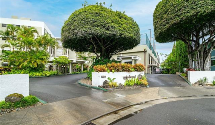 1020 Aoloa Place,Kailua,Hawaii,96734,3 Bedrooms Bedrooms,2 BathroomsBathrooms,Condo/Townhouse,Aoloa,3,18196989