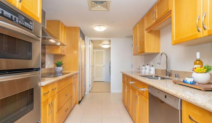 1296 Kapiolani Boulevard,Honolulu,Hawaii,96814,3 Bedrooms Bedrooms,3 BathroomsBathrooms,Condo/Townhouse,Kapiolani,47,18197965