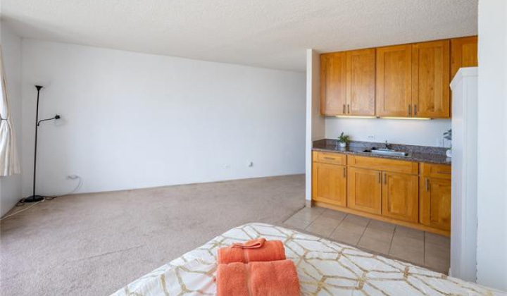 750 Amana Street,Honolulu,Hawaii,96814,1 BathroomBathrooms,Condo/Townhouse,Amana,11,18198575