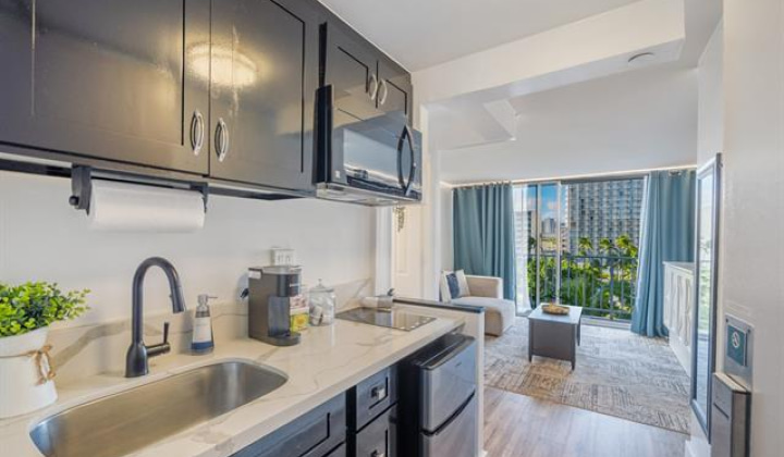 2427 Kuhio Avenue,Honolulu,Hawaii,96815,1 バスルームバスルーム,コンド / タウンハウス,Kuhio,8,19368456