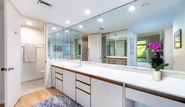 4999 Kahala Avenue,Honolulu,Hawaii,96816,2 ベッドルーム ベッドルーム,2 バスルームバスルーム,コンド / タウンハウス,Kahala,3,18650020