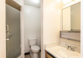 2121 Algaroba Street,Honolulu,Hawaii,96826,1 ベッドルーム ベッドルーム,1 バスルームバスルーム,コンド / タウンハウス,Algaroba,16,18200439