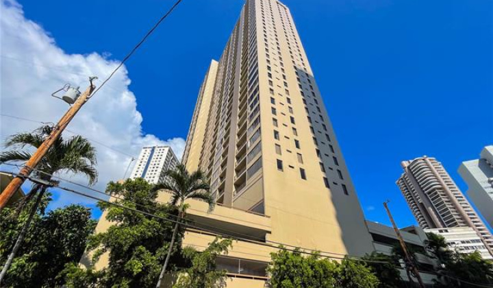 411 Hobron Lane,Honolulu,Hawaii,96815,1 ベッドルーム ベッドルーム,1 バスルームバスルーム,コンド / タウンハウス,Hobron,15,19389146