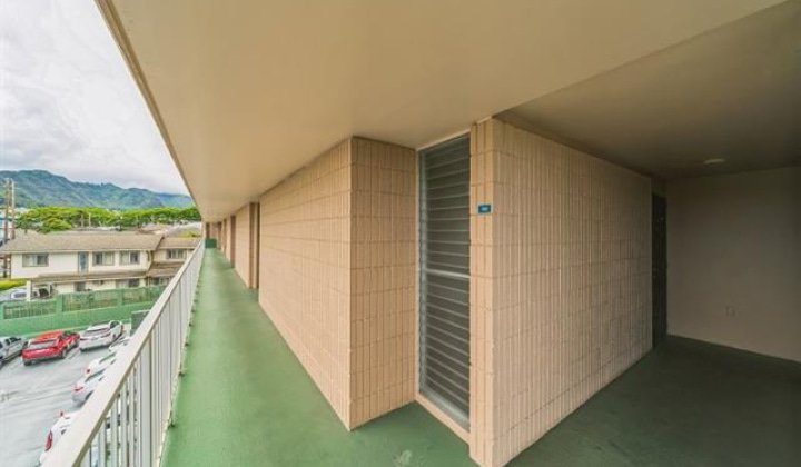 1720 Huna Street,Honolulu,Hawaii,96817,3 Bedrooms Bedrooms,2 BathroomsBathrooms,Condo/Townhouse,Huna,5,18200532