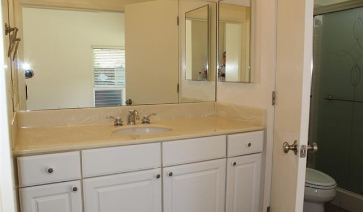 737 Kokomo Place,Honolulu,Hawaii,96825,4 Bedrooms Bedrooms,2 BathroomsBathrooms,Single family,Kokomo,18200871