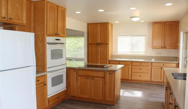 737 Kokomo Place,Honolulu,Hawaii,96825,4 Bedrooms Bedrooms,2 BathroomsBathrooms,Single family,Kokomo,18200871