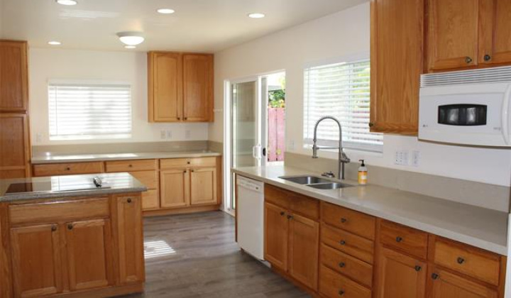 737 Kokomo Place,Honolulu,Hawaii,96825,4 Bedrooms Bedrooms,2 BathroomsBathrooms,Single family,Kokomo,18200871