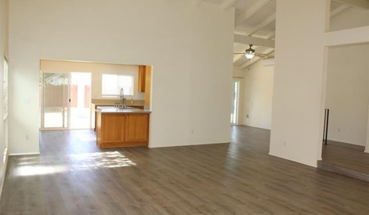 737 Kokomo Place,Honolulu,Hawaii,96825,4 Bedrooms Bedrooms,2 BathroomsBathrooms,Single family,Kokomo,18200871