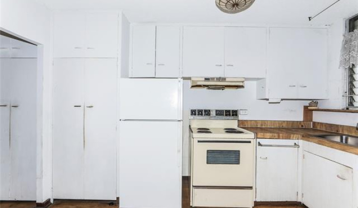 1525 Pensacola Street,Honolulu,Hawaii,96822,1 ベッドルーム ベッドルーム,1 バスルームバスルーム,コンド / タウンハウス,Pensacola,3,19370126