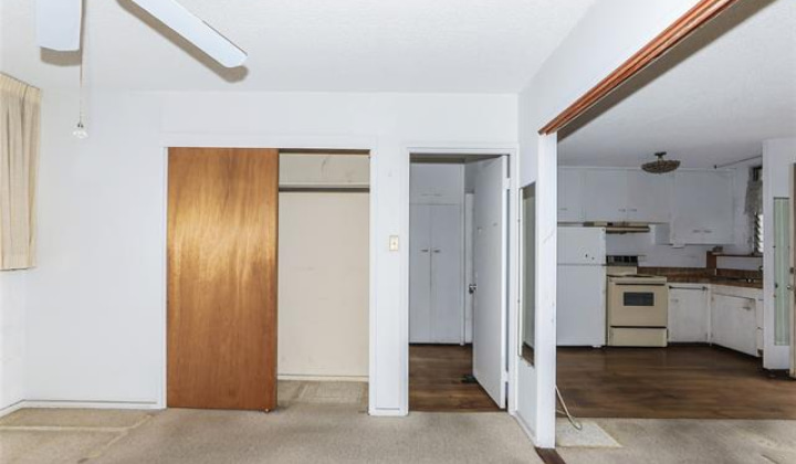1525 Pensacola Street,Honolulu,Hawaii,96822,1 ベッドルーム ベッドルーム,1 バスルームバスルーム,コンド / タウンハウス,Pensacola,3,19370126