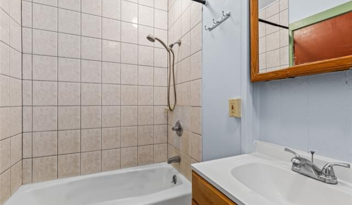 3261 Paliuli Street,Honolulu,Hawaii,96816,6 Bedrooms Bedrooms,3 BathroomsBathrooms,Single family,Paliuli,19370204