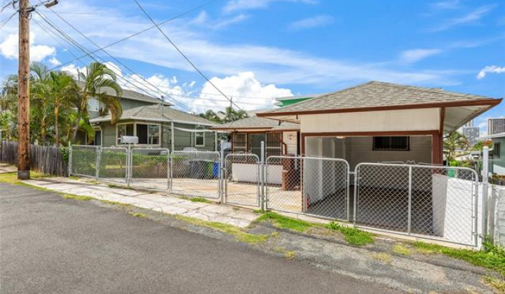 3261 Paliuli Street,Honolulu,Hawaii,96816,6 Bedrooms Bedrooms,3 BathroomsBathrooms,Single family,Paliuli,19370204
